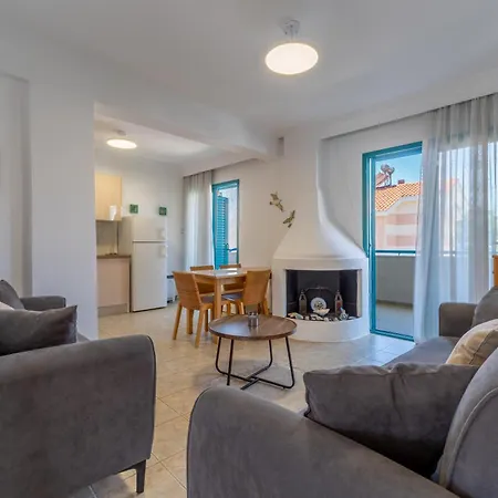 Apartment Emerald Seaside In Pefkochori