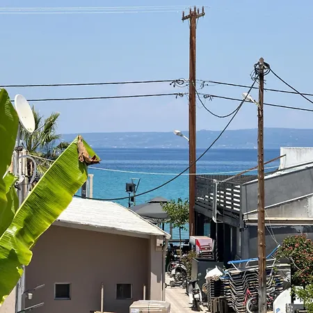 Emerald Seaside In Apartment *