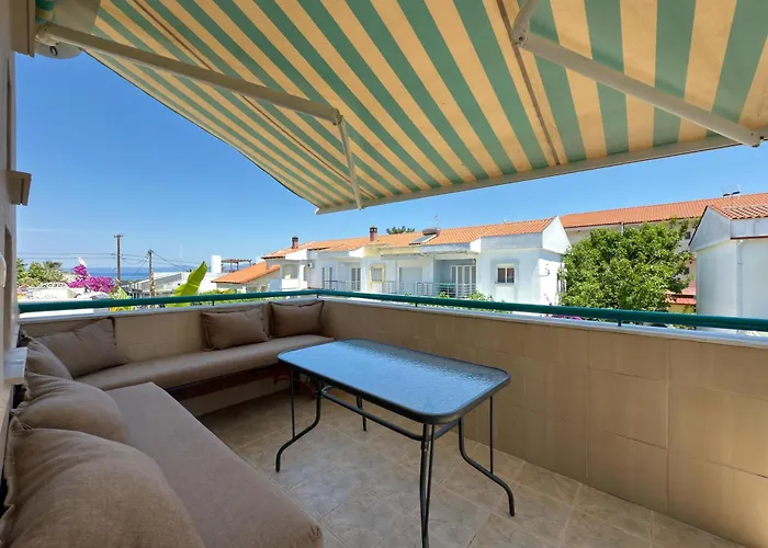 Emerald Seaside In Apartament